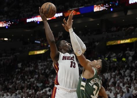 Butler scores 56, Heat stun Bucks 119-114 for 3-1 lead